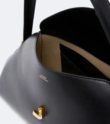 TOTEME T-Lock Small leather shoulder bag | Thumbnail 3