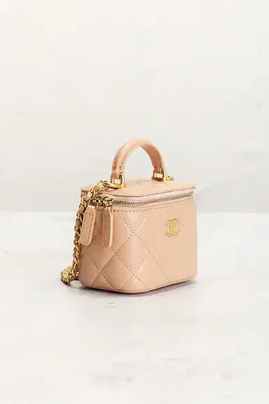 Chanel Chanel Lambskin Mini Classic Vanity Case | Thumbnail 4