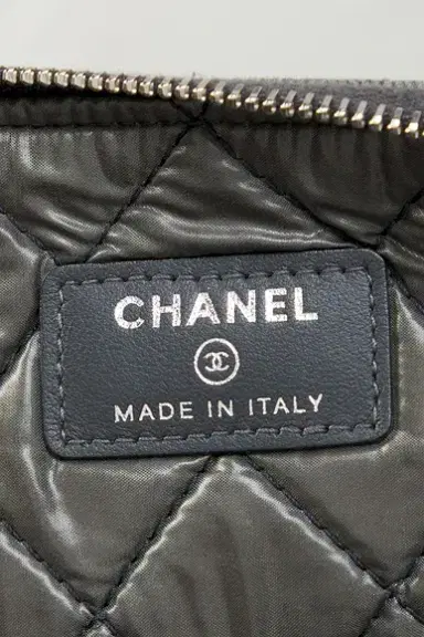 Chanel Chanel Denim Medium Deauville Clutch | Thumbnail 5