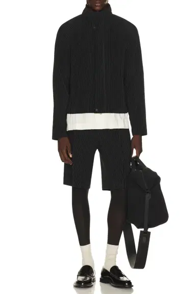 Homme Plissé Issey Miyake Monthly Colors August Short | Thumbnail 3