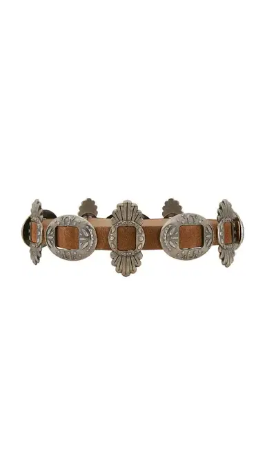 Understated Leather Concho Buckle Belt | Thumbnail 2