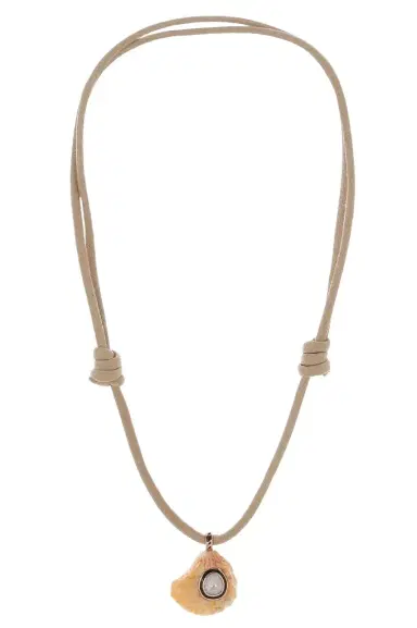 DEZSO BY SARA BELTRÁN Diamond Cat Paw Shell Necklace - Tan | Thumbnail 1