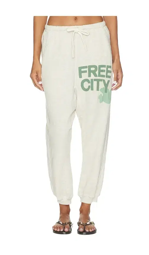 Freecity Large Pocket Sweatpant