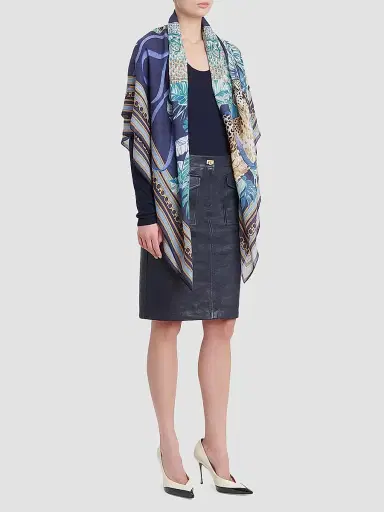 Ferragamo Women's Leopard-Print Cashmere Scarf | Thumbnail 2 Ferragamo Women's Leopard-Print Cashmere Scarf | Thumbnail 2