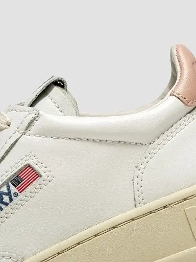 Autry Women's Medalist Low-Top Leather Sneakers | Thumbnail 6 Autry Women's Medalist Low-Top Leather Sneakers | Thumbnail 6