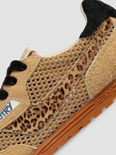 Autry Women's Windspin Suede Low-Top Sneakers | Thumbnail 6 Autry Women's Windspin Suede Low-Top Sneakers | Thumbnail 6