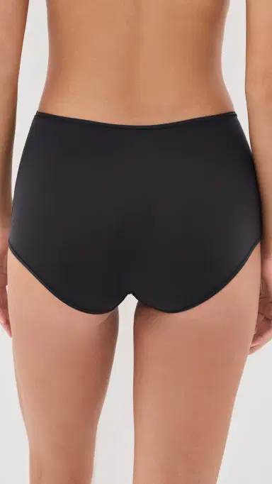Skims Boyshorts | Thumbnail 3