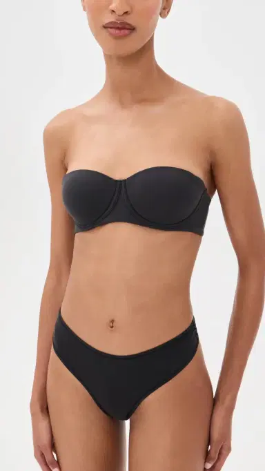 Skims Fits Everybody Strapless Bra | Thumbnail 5