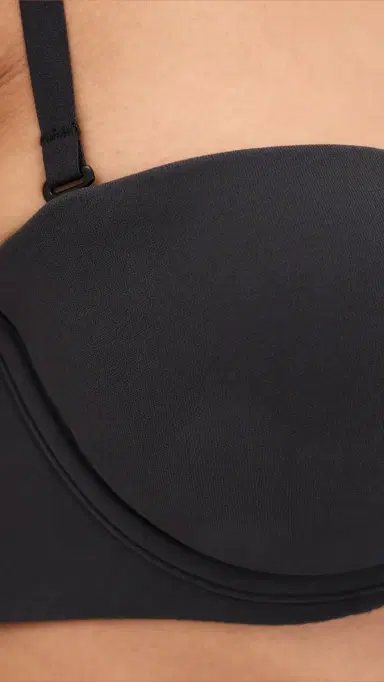 Skims Fits Everybody Strapless Bra | Thumbnail 6