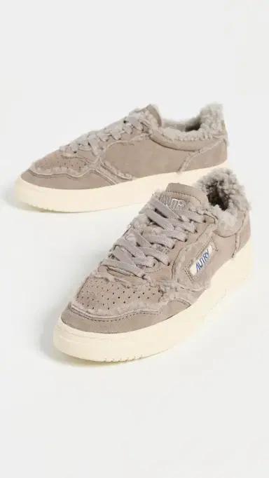 Autry Medalist Low Sneakers | Thumbnail 5 Autry Medalist Low Sneakers | Thumbnail 5