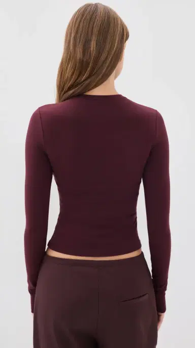 Skims Long Sleeve T-Shirt Currant | Thumbnail 3