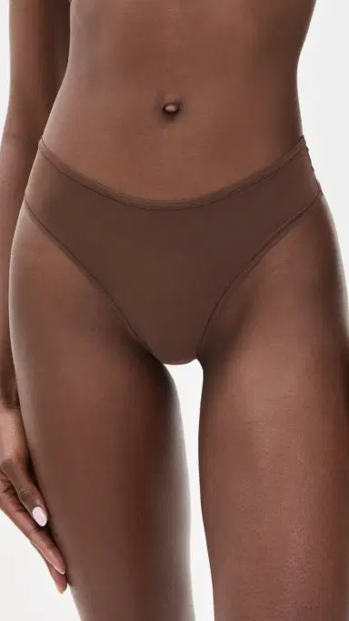 Skims Thong Panty Cocoa | Thumbnail 2
