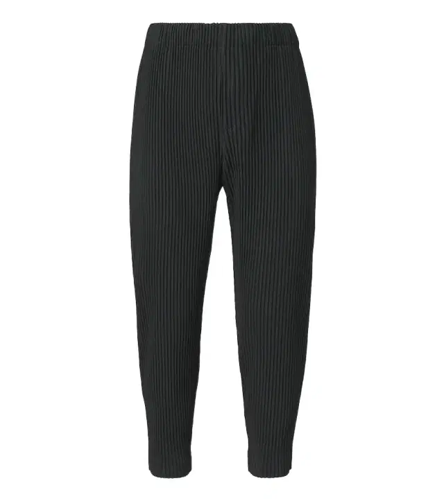Homme Plissé Issey Miyake Homme Plissé Issey iyake onthly Colors: August pleated tapered pants