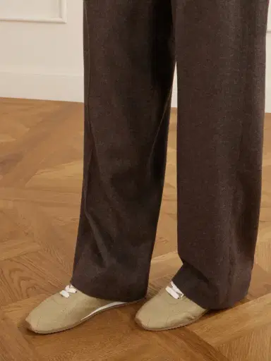 TOTEME Flex Leather Sneakers | Thumbnail 2