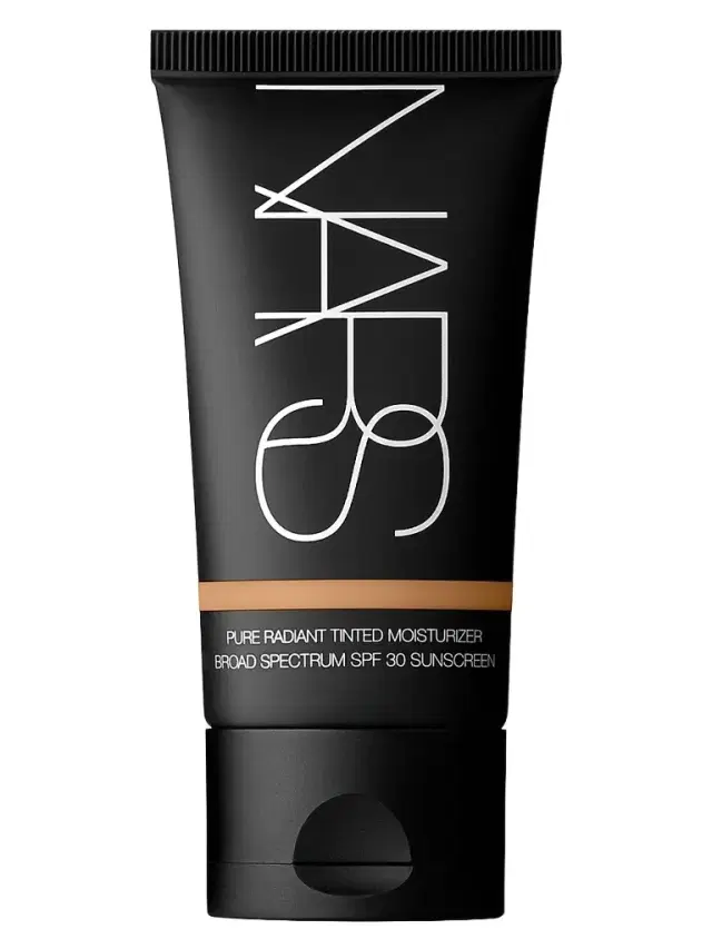 NARS Pure Radiant Tinted Moisturizer Broad Spectrum SPF 30 - Auckland