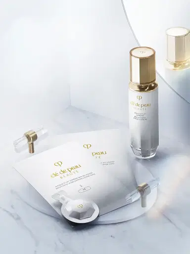 CLÉ DE PEAU BEAUTÉ Brightening Mask Supreme | Thumbnail 6 CLÉ DE PEAU BEAUTÉ Brightening Mask Supreme | Thumbnail 6