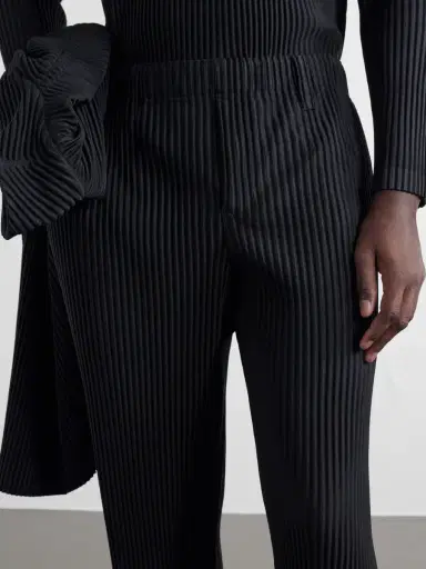 Homme Plissé Issey Miyake Pleated Tapered-Leg Trousers - Men | Thumbnail 5