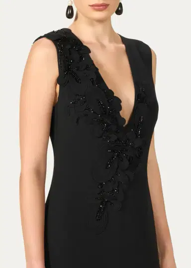 Costarellos Jevi Embellished V-Neck Crepe Sleeveless Column Gown | Thumbnail 4
