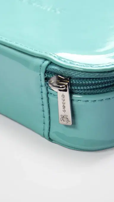 SWEED The Makeup Bag Blue | Thumbnail 3