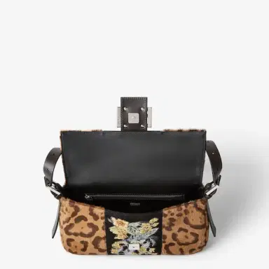 Fendi Since its debut in 1997, it has become a brand icon, now | Thumbnail 7