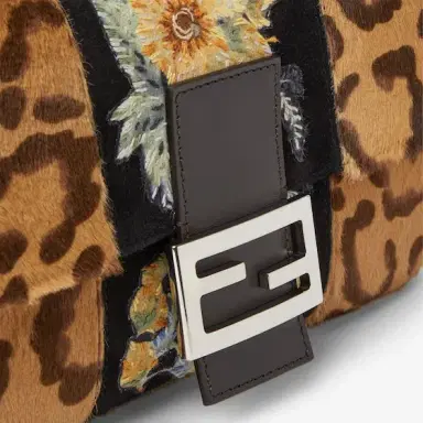 Fendi Since its debut in 1997, it has become a brand icon, now | Thumbnail 8