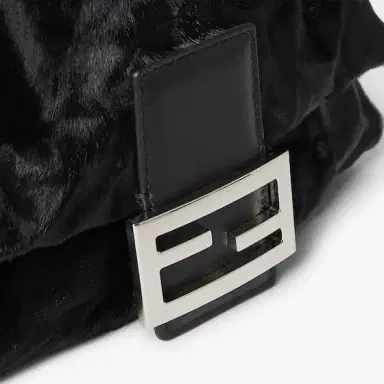 Fendi Baguette Soft Small | Thumbnail 5 Fendi Baguette Soft Small | Thumbnail 5