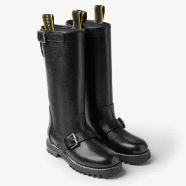 Fendi With clean lines and utility-inspired hardware details | Thumbnail 4 Fendi With clean lines and utility-inspired hardware details | Thumbnail 4