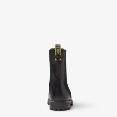 Fendi With clean lines and utility-inspired hardware details | Thumbnail 3