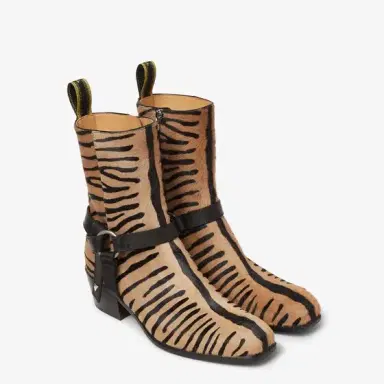 Fendi Two metal rings give the Double O ankle boot its | Thumbnail 4