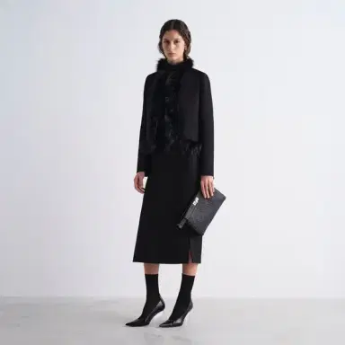 Fendi Midi skirt with a flared silhouette, a timeless classic | Thumbnail 4