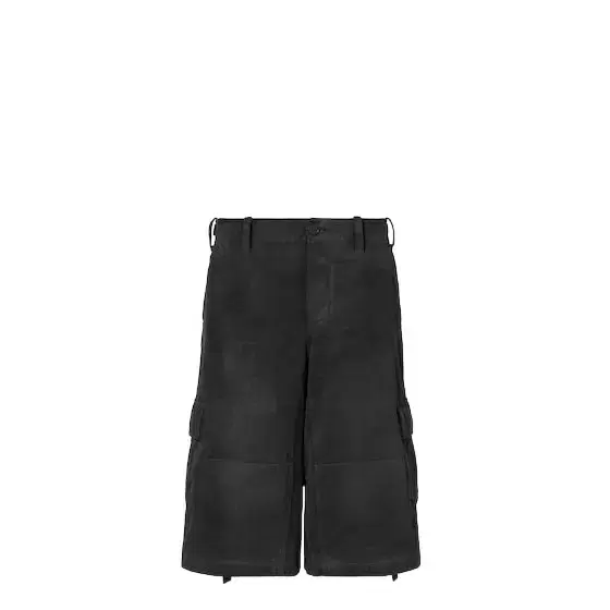 Fendi Utility-inspired Bermuda shorts, featuring a mid-rise