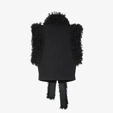 Fendi Like the iconic Baguette®, this gilet is made using | Thumbnail 2 Fendi Like the iconic Baguette®, this gilet is made using | Thumbnail 2