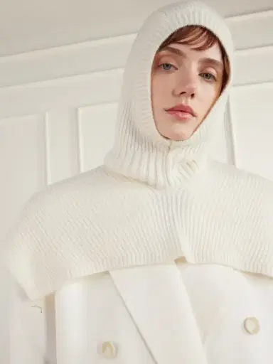 Arch4 August Ribbed Cashmere Snood | Thumbnail 4
