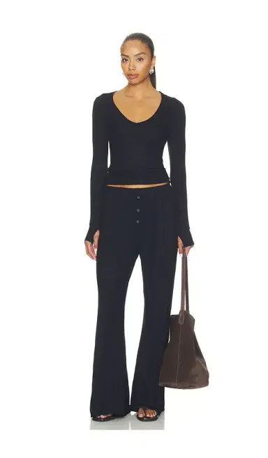 Michael Lauren Otis Long Sleeve Fitted V-neck | Thumbnail 4