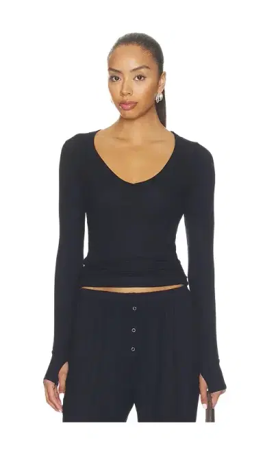 Michael Lauren Otis Long Sleeve Fitted V-neck | Thumbnail 1