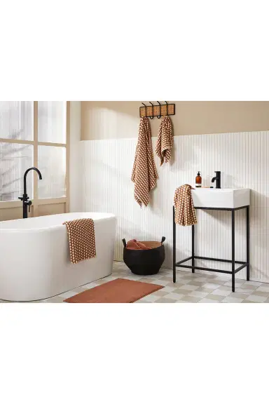 Parachute Organic Mosaic Hand Towel | Thumbnail 3