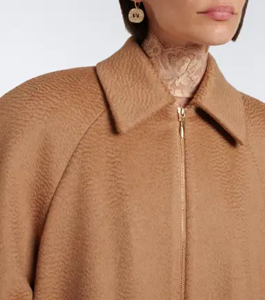 Valentino Camel blouson jacket | Thumbnail 7