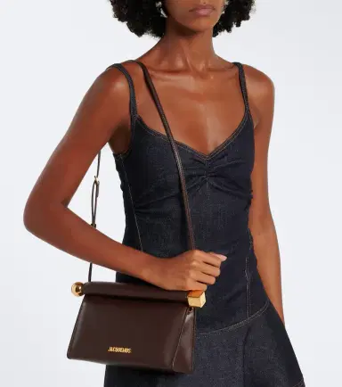 Jacquemus Rond Carré Small leather clutch | Thumbnail 7 Jacquemus Rond Carré Small leather clutch | Thumbnail 7