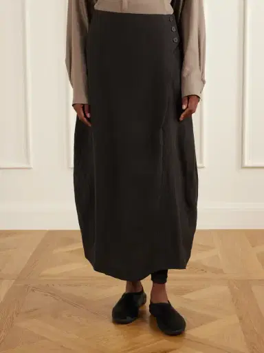 Studio Nicholson Pleated Woven Midi Skirt | Thumbnail 3 Studio Nicholson Pleated Woven Midi Skirt | Thumbnail 3