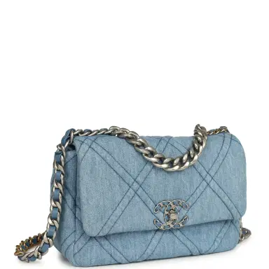 Chanel Chanel Medium 19 Flap Light Blue Denim Mixed Metal Hardware | Thumbnail 2 Chanel Chanel Medium 19 Flap Light Blue Denim Mixed Metal Hardware | Thumbnail 2