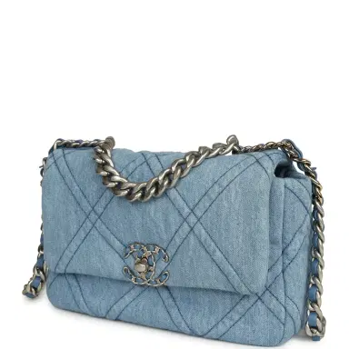 Chanel Chanel Medium 19 Flap Light Blue Denim Mixed Metal Hardware | Thumbnail 5 Chanel Chanel Medium 19 Flap Light Blue Denim Mixed Metal Hardware | Thumbnail 5