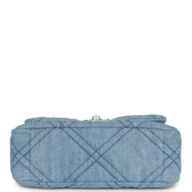 Chanel Chanel Medium 19 Flap Light Blue Denim Mixed Metal Hardware | Thumbnail 6 Chanel Chanel Medium 19 Flap Light Blue Denim Mixed Metal Hardware | Thumbnail 6