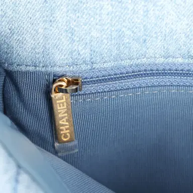 Chanel Chanel Medium 19 Flap Light Blue Denim Mixed Metal Hardware | Thumbnail 10 Chanel Chanel Medium 19 Flap Light Blue Denim Mixed Metal Hardware | Thumbnail 10