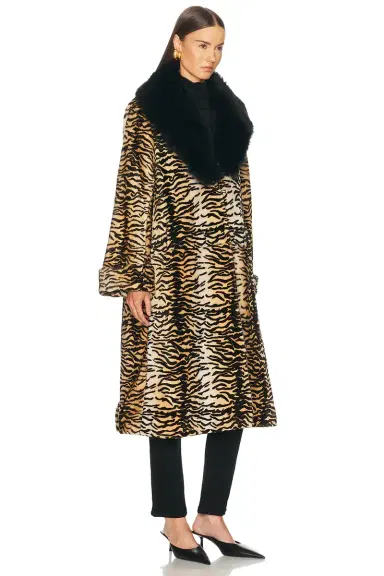 Nour Hammour Nina Coat | Thumbnail 4