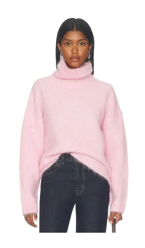 CLEA Arion Sweater