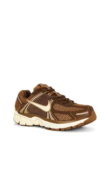 Nike Zoom Vomero 5 Sneaker | Thumbnail 2 Nike Zoom Vomero 5 Sneaker | Thumbnail 2