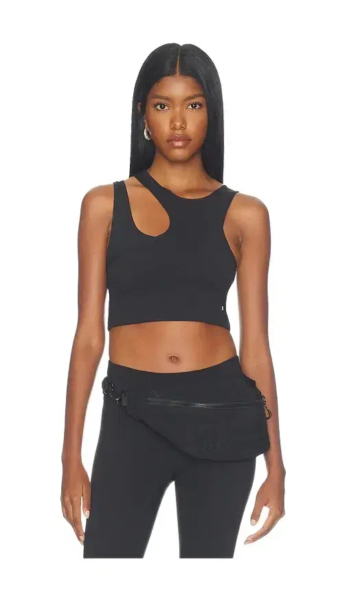 Studio Asymmetric Crop