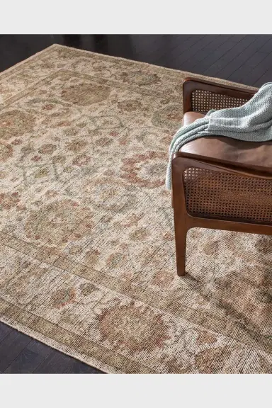 Safavieh Kilworth Hand-Knotted Rug | Thumbnail 3 Safavieh Kilworth Hand-Knotted Rug | Thumbnail 3