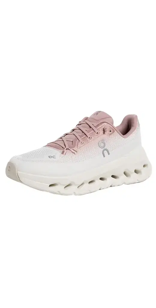 Cloudtilt Sneakers