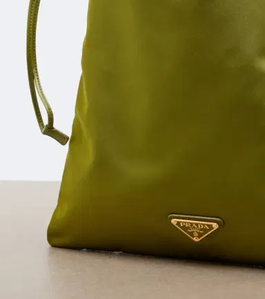 Prada Wish Re-Nylon pouch | Thumbnail 2 Prada Wish Re-Nylon pouch | Thumbnail 2
